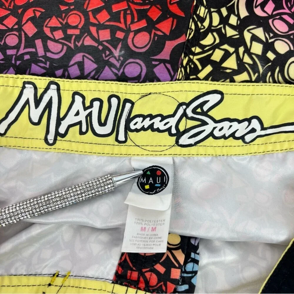 Maui and Sons shorts board swim trunks Red and Black Patterned Men's Shorts